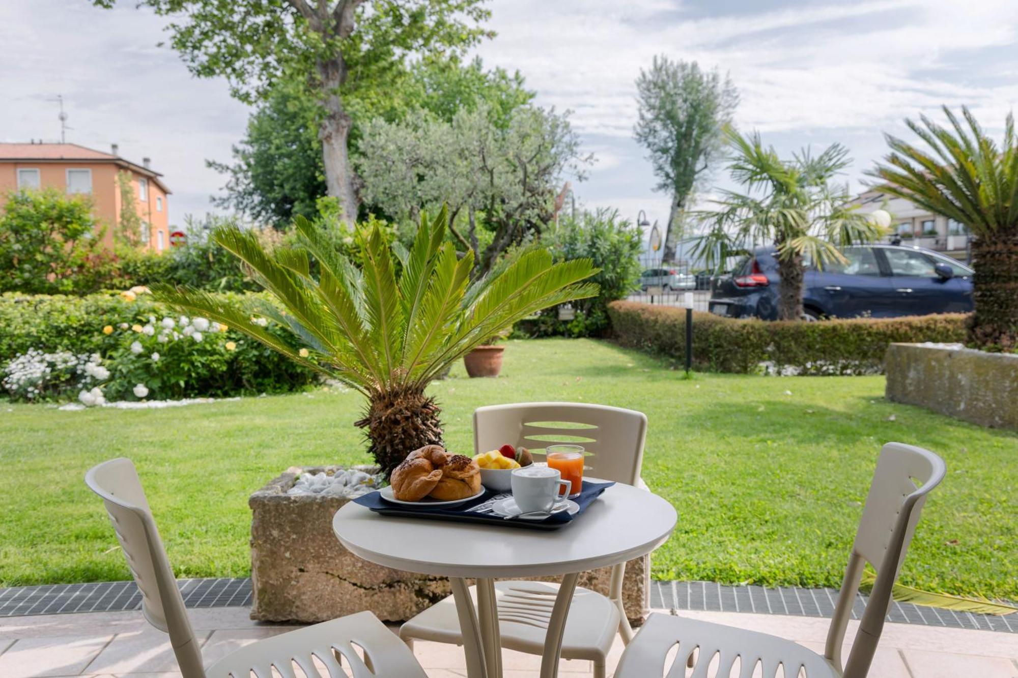 Hotel Arena Sirmione Eksteriør billede