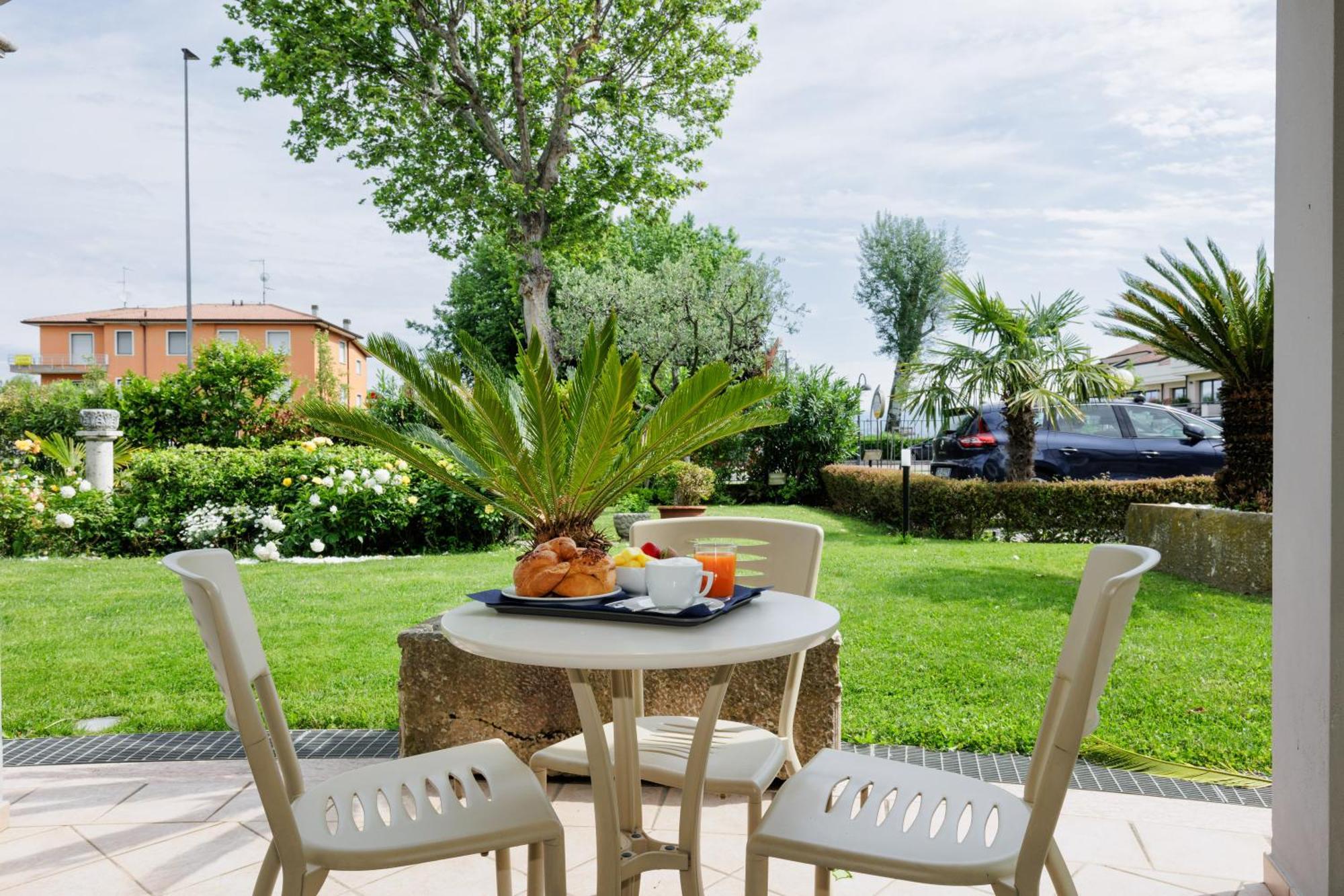 Hotel Arena Sirmione Eksteriør billede