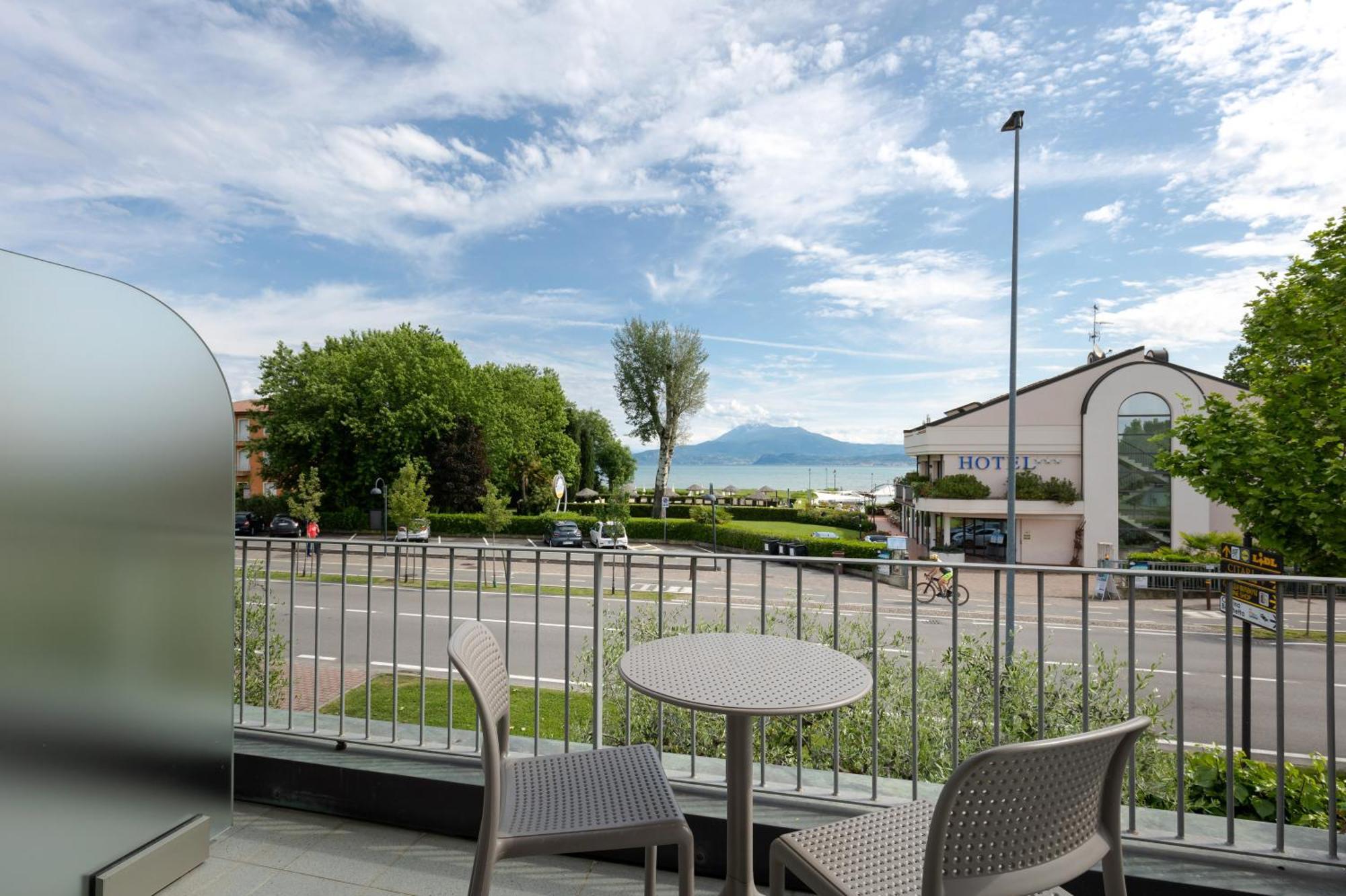 Hotel Arena Sirmione Eksteriør billede