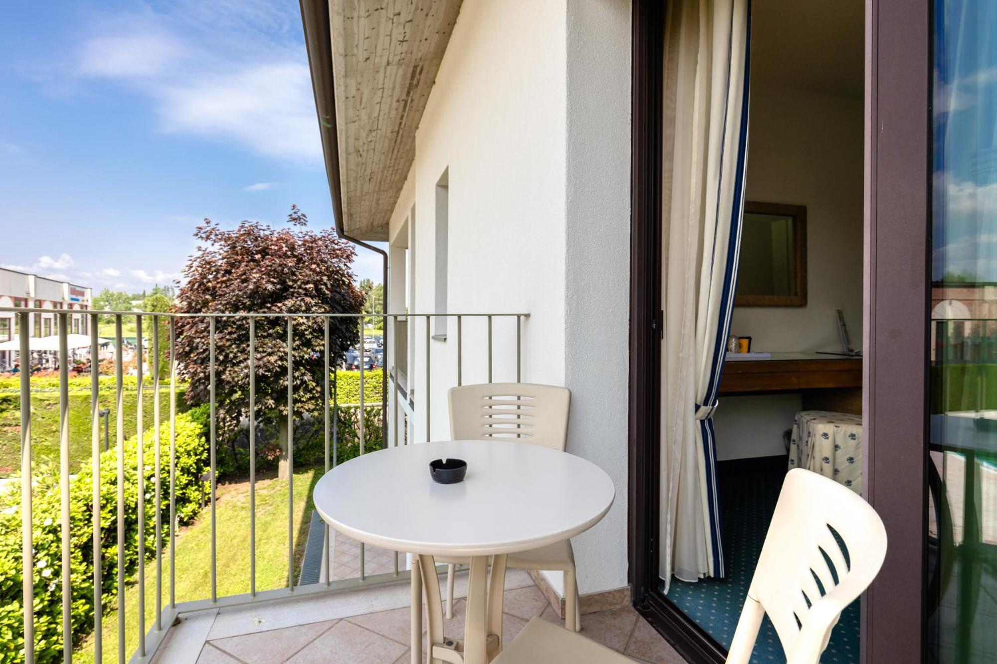 Hotel Arena Sirmione Eksteriør billede
